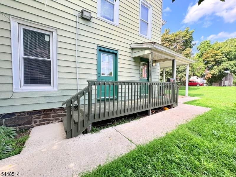 136 Main St - Photo 1