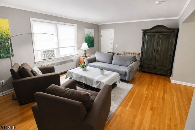 390 Morris Ave - Photo 1