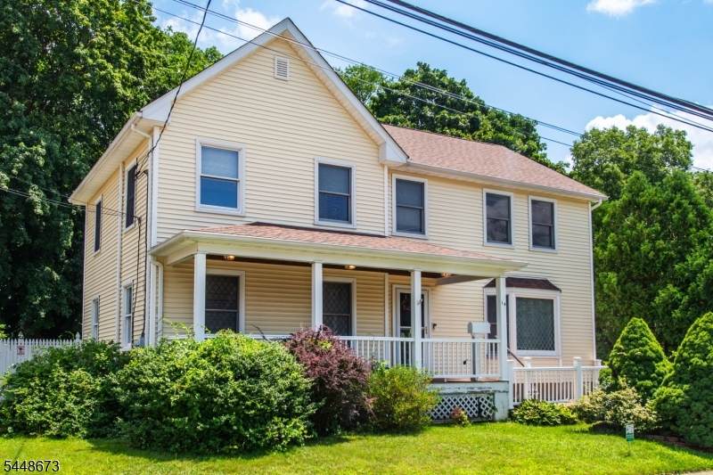 14 Garden Ave - Photo 1