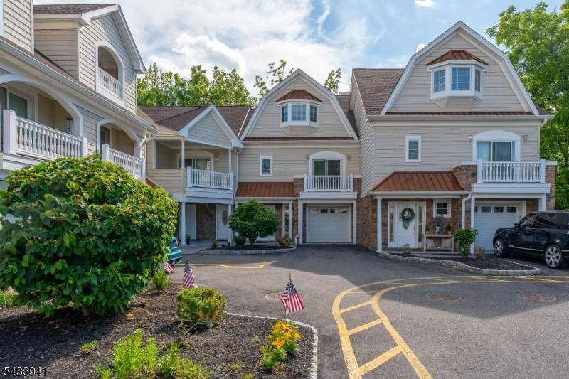 19 Riverbend Ct - Photo 1