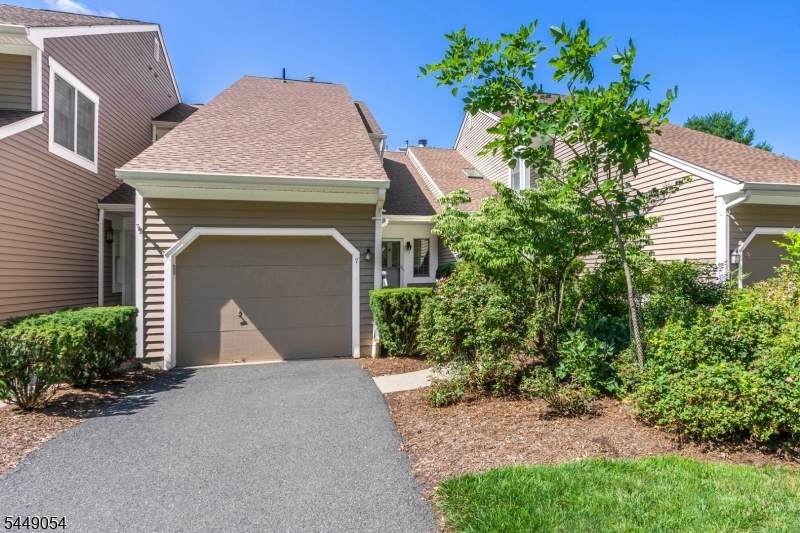 7 Dorset Ln - Photo 1