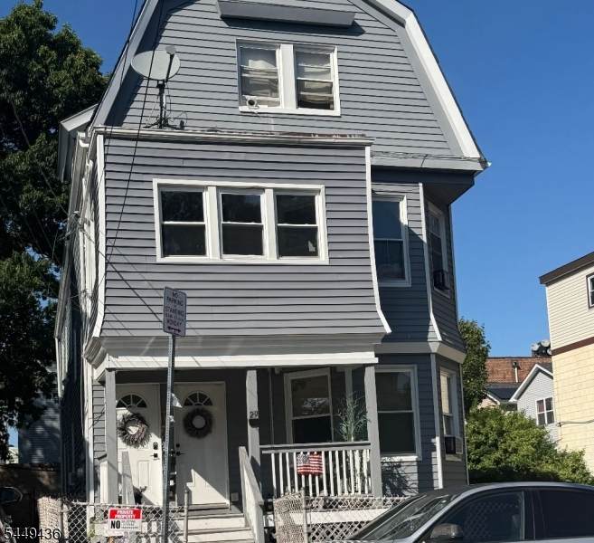 29 Irving St - Photo 1