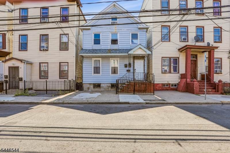 101 Highland Ave - Photo 1