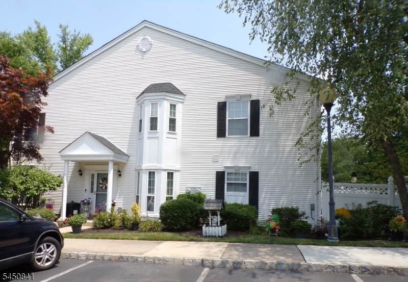 401 Harvest Ln - Photo 1