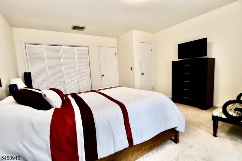 31 Willow Wood Sq - Photo 1