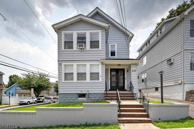 275 Greylock Pkwy - Photo 1