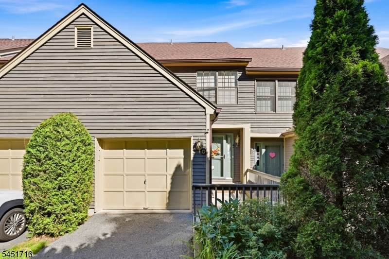 48 Beacon Hill Rd - Photo 1