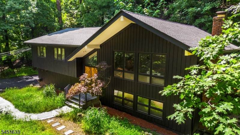 11 Foremost Mountain Rd - Photo 1