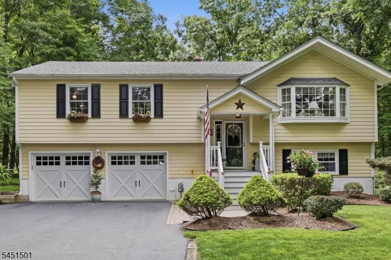 62 Lawrence Rd - Photo 1