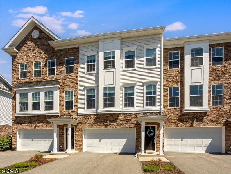 30 Colgate Dr - Photo 1