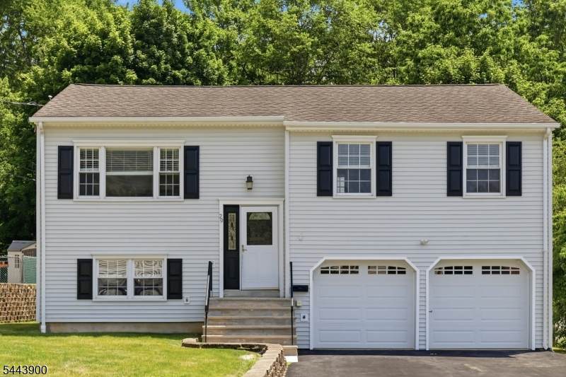 29 Amendola Dr - Photo 1