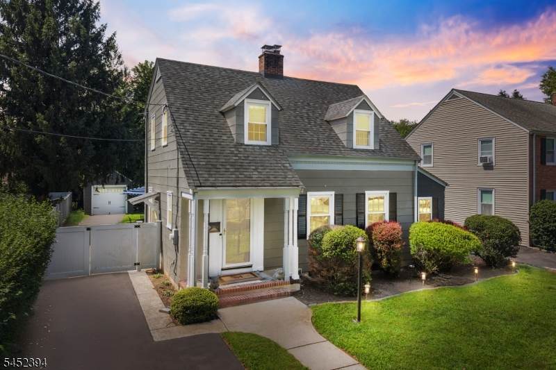 767 Park Ave - Photo 1