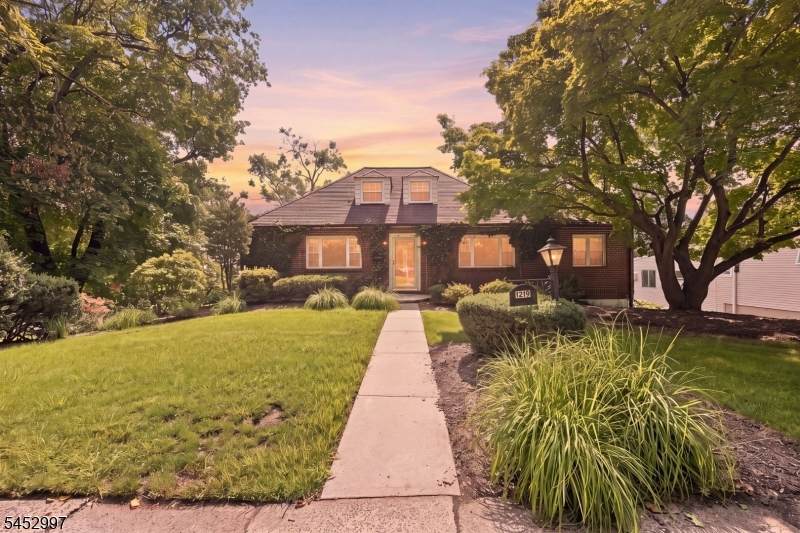 1219 Valley Rd - Photo 1