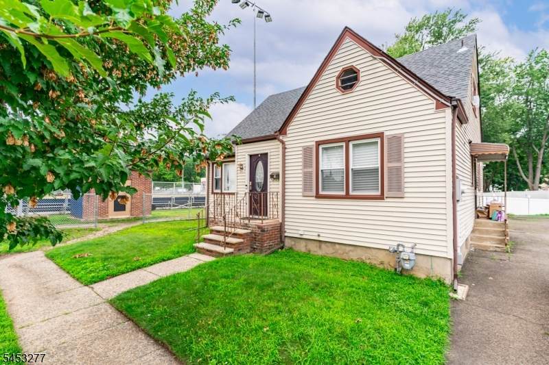 97 Elberon Ave - Photo 1