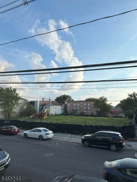 441 E Jersey St - Photo 1