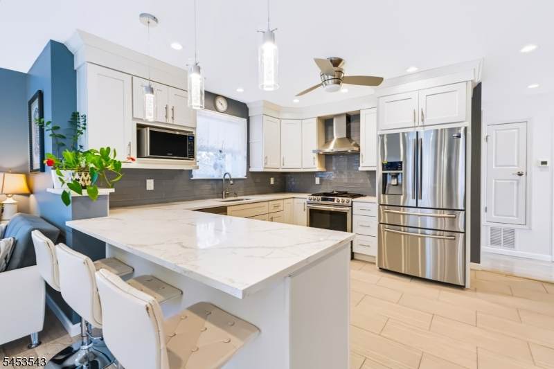 85 Morningside Ave - Photo 1