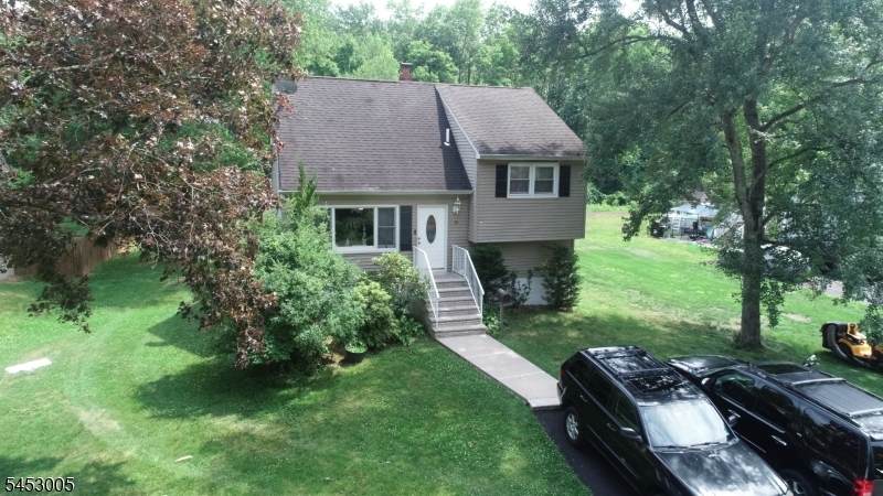 36 William St - Photo 1