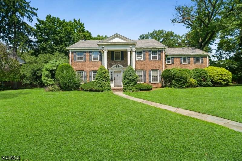 231 Exeter Way - Photo 1