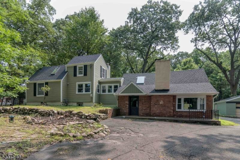 496 Manchester Ave - Photo 1