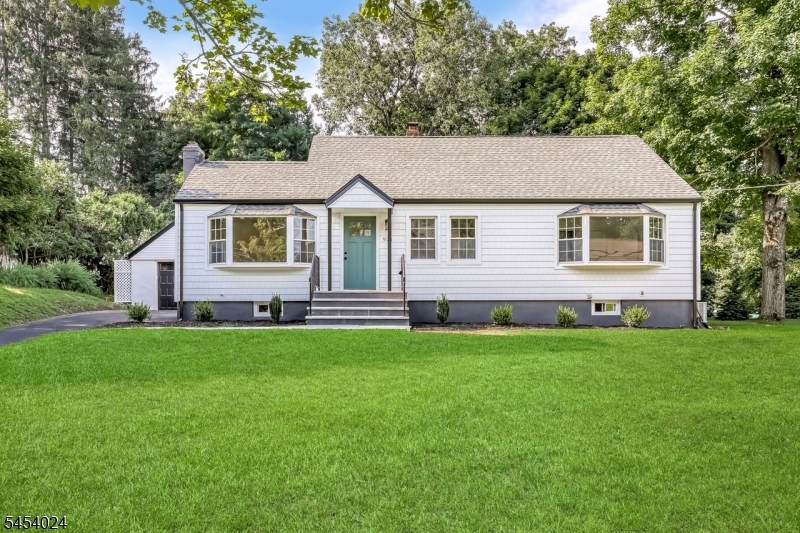 924 Franklin Ave - Photo 1