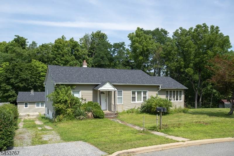 91 Sterling St - Photo 1