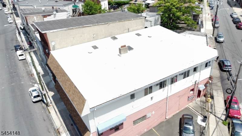 https://bt-photos.global.ssl.fastly.net/gsmls/orig_boomver_1_4047135-2.jpg