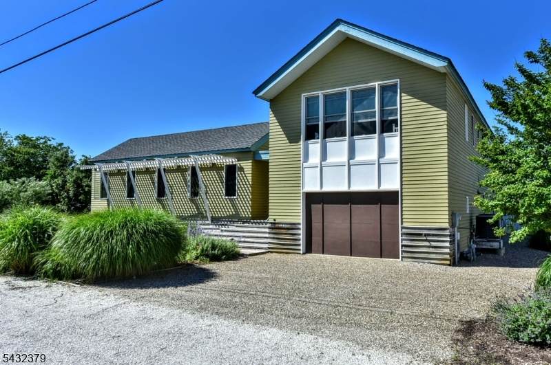 54 Long Beach Blvd - Photo 1