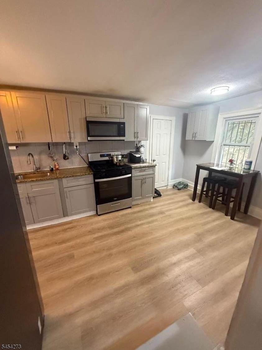 12 Thomas St - Photo 1