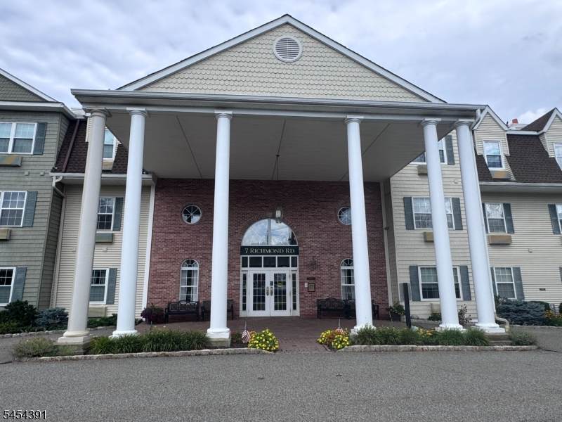 7401 Richmond Rd - Photo 1