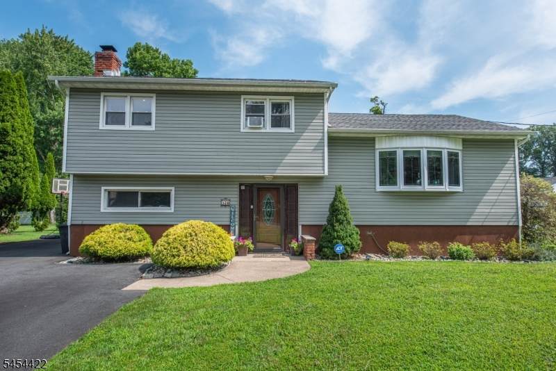 320 Horseneck Rd - Photo 1