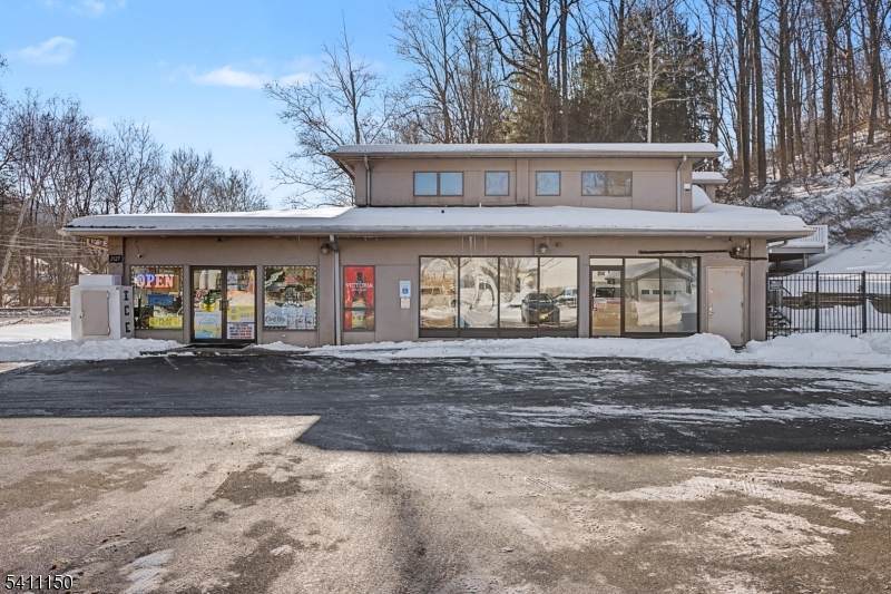 2127 State Route 31 - Photo 1