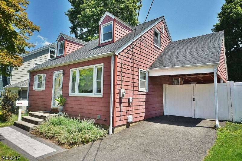 22 Center St - Photo 1
