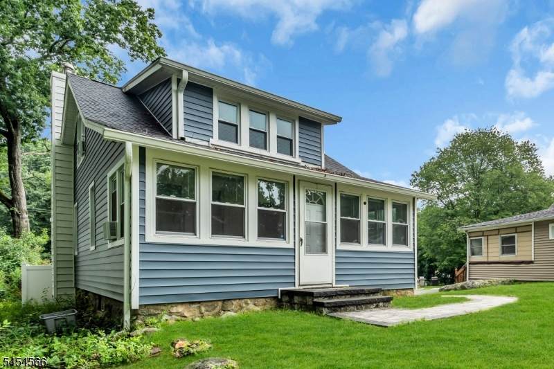 7 Birchwood Dr - Photo 1