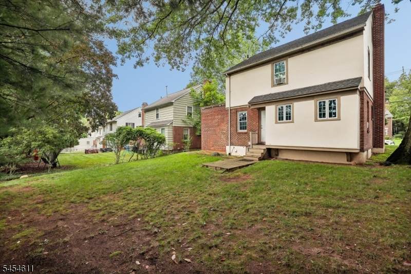 22 Elm St - Photo 1