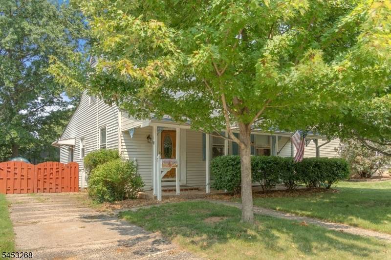 127 N Clark Ave - Photo 1