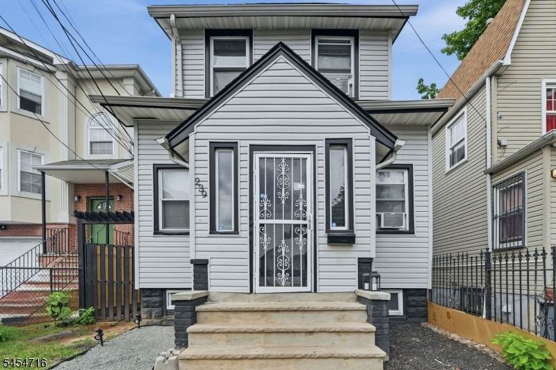 239 S 19Th St - Photo 1