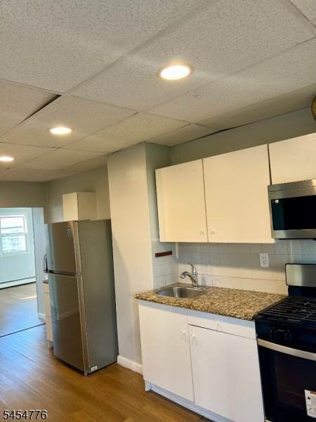 550 River St - Photo 1