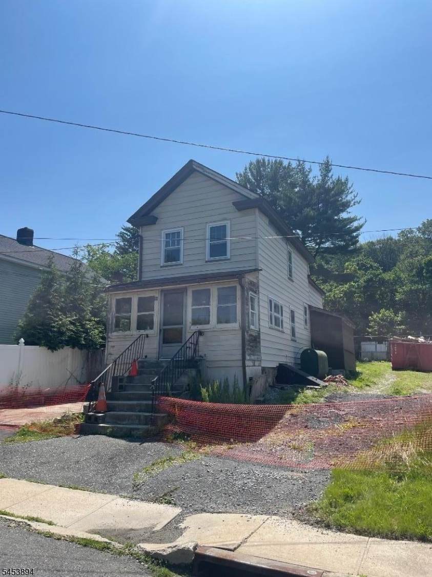 14 Green St - Photo 1