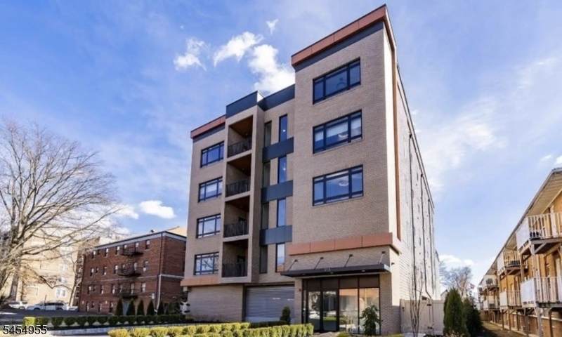 310 W Jersey St - Photo 1