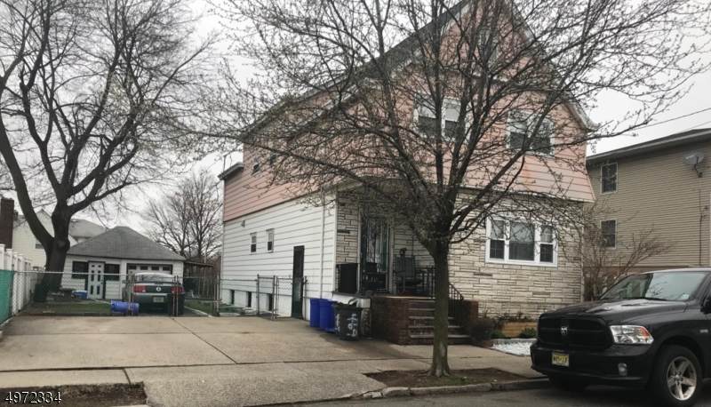 467 Banta Ave - Photo 1