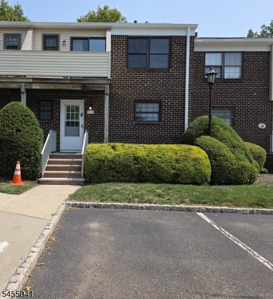 2803 Kent Pl - Photo 1