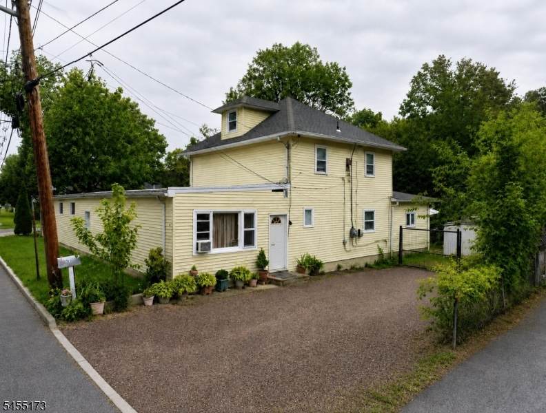 147 Meriline Ave - Photo 1