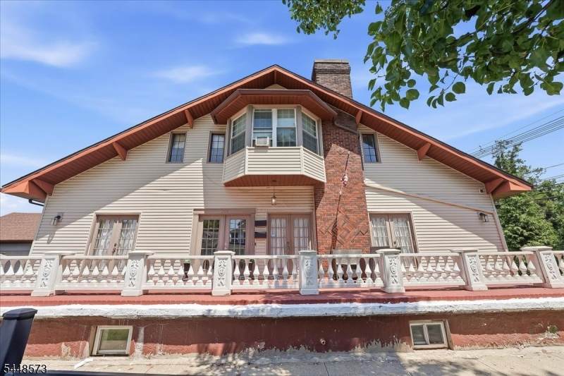 274 Crawford Ter - Photo 1