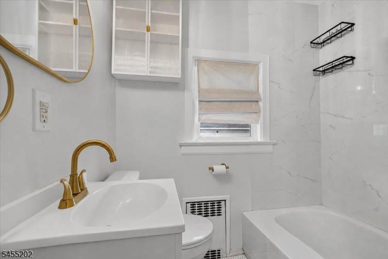 7 Laurel Pl - Photo 1
