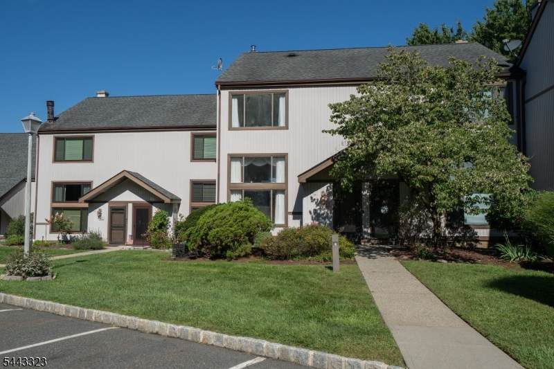 569 Dell Pl - Photo 1