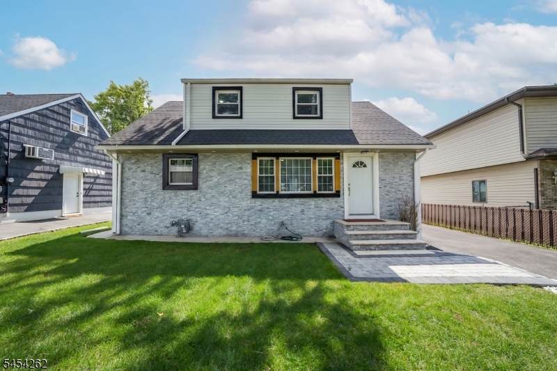 5 Briar Ln - Photo 1