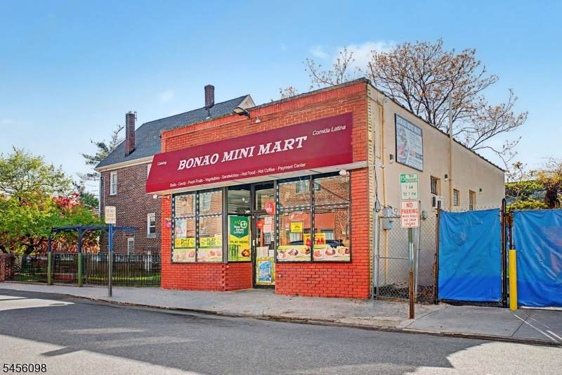 37 Fair St - Photo 1
