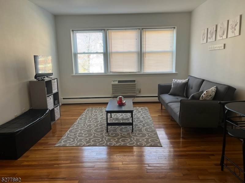 123 Milligan Pl - Photo 1