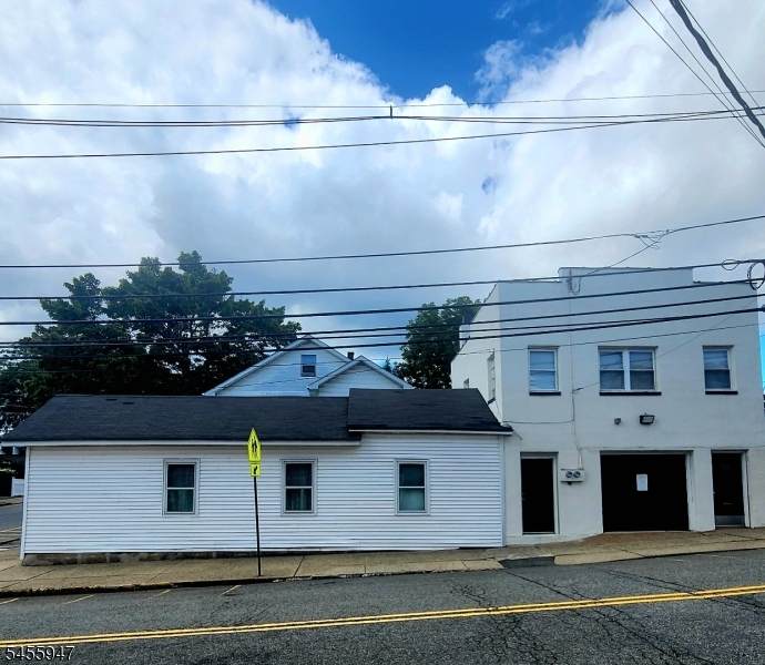 701 Birch St - Photo 1