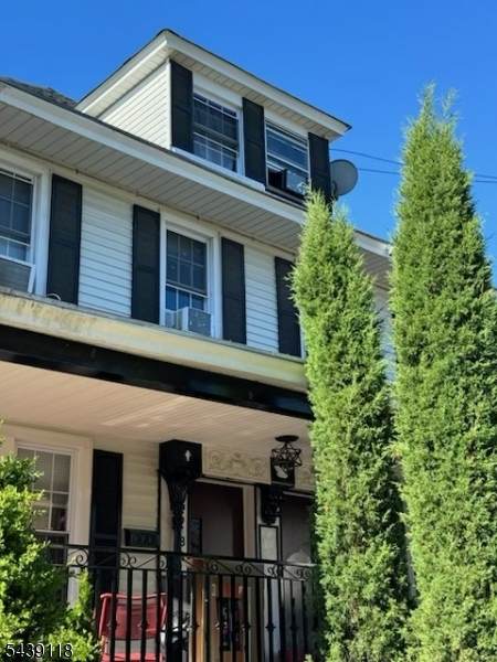 82 Myrtle Ave - Photo 1